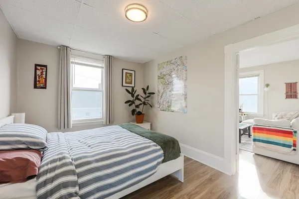 $3,350 | 19 Linden Street, Unit 3, Somerville, MA 02143