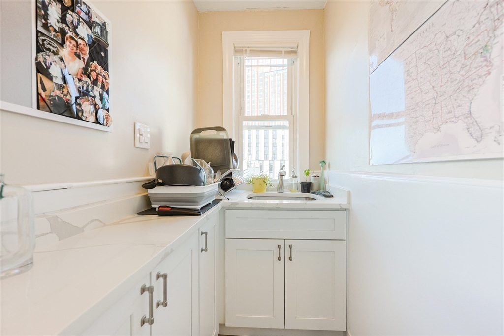 19 Linden Street, Unit 3 Somerville, MA 02143 - Photo 7 of 33