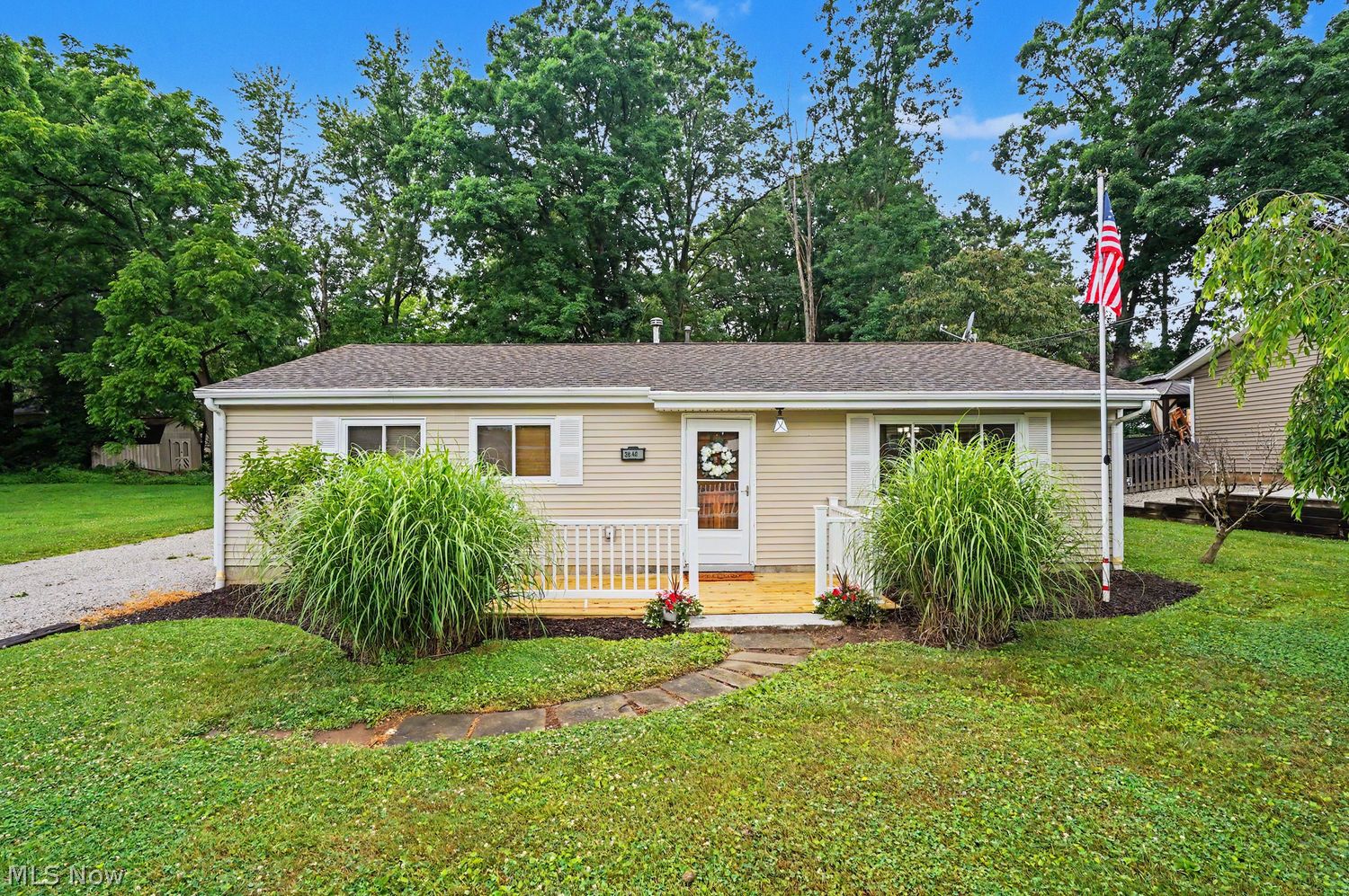 3848 Hile Road Stow, OH 44224 - Photo 2 of 32