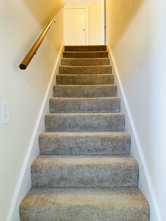 4 Davis Road Auburn, MA 01501 - Photo 18 of 30 Gallery Image 18
