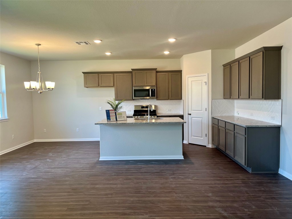 254 Brave Street Kyle, TX 78640 - Photo 4 of 23