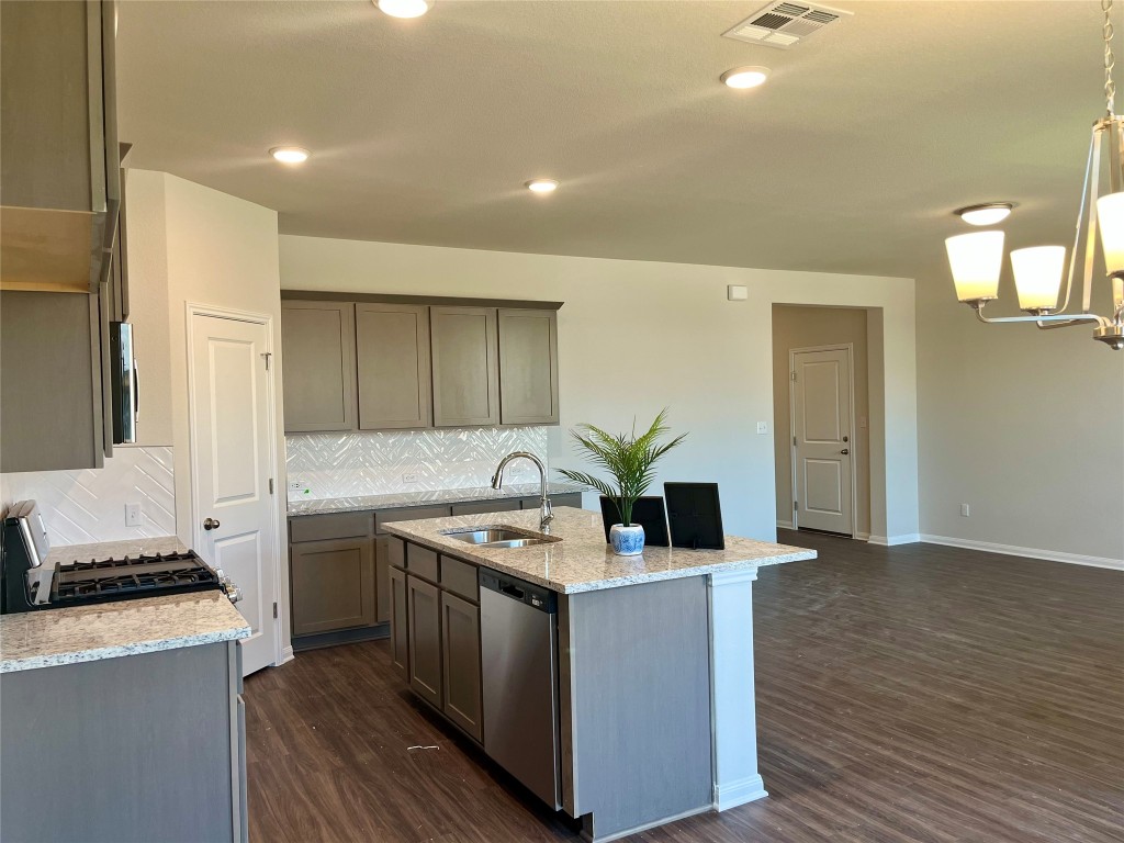 254 Brave Street Kyle, TX 78640 - Photo 6 of 23