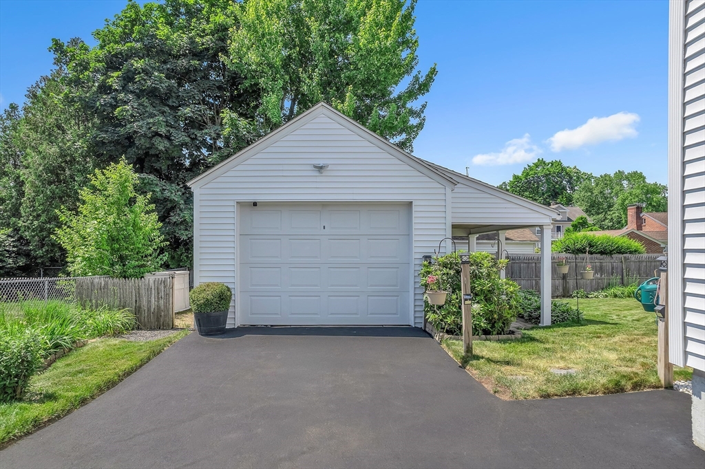 51 Barrington Road Longmeadow, MA 01106 - Photo 25 of 36