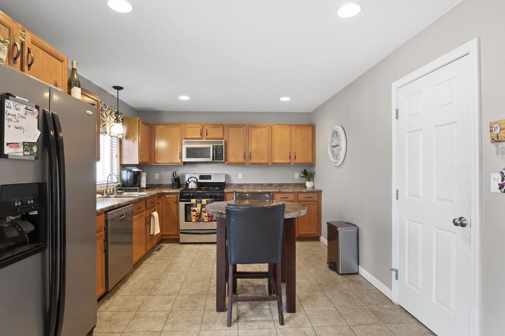 227 Cambridge Street Fall River, MA 02721 - Photo 9 of 27 Gallery Image 9