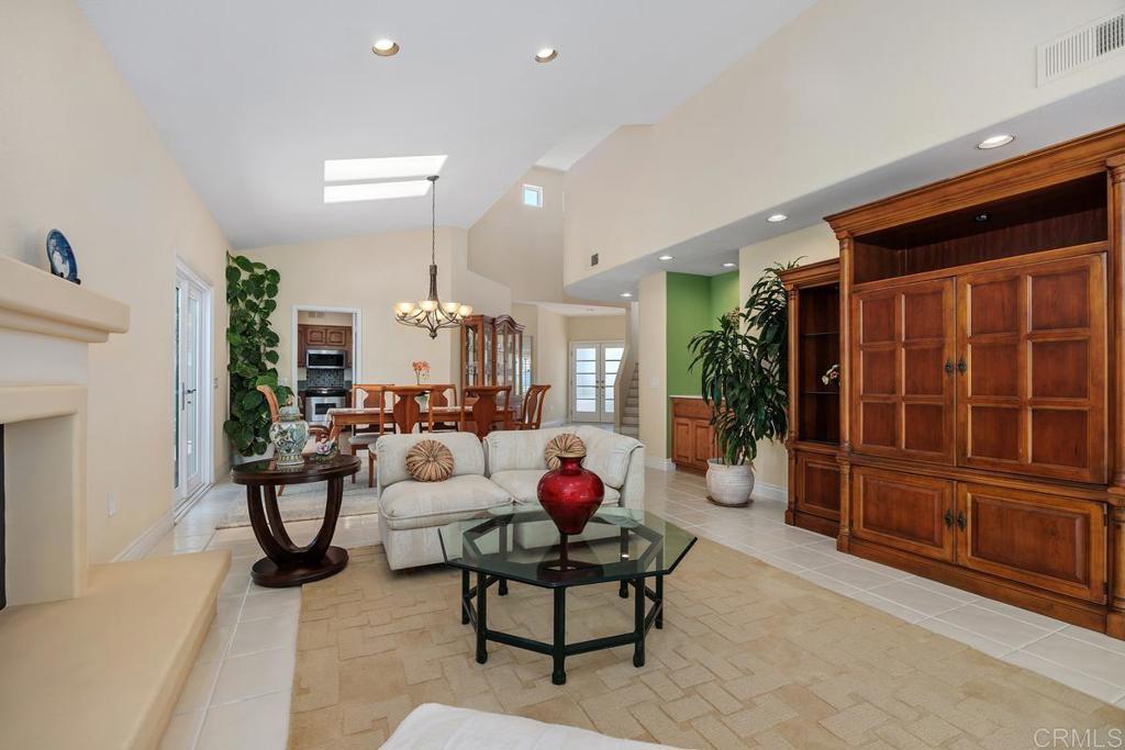 4976 Lamia Way Oceanside, CA 92056 - Photo 10 of 59