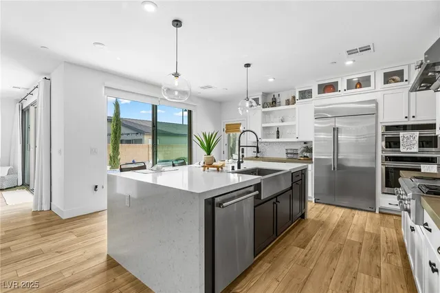 $1,100,000 | 2710 Marchetti Place, Henderson, NV 89044