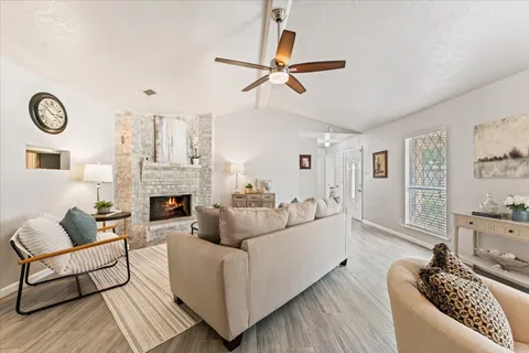 $214,900 | 12118 Quail Hollow Lane, Pinehurst, TX 77362