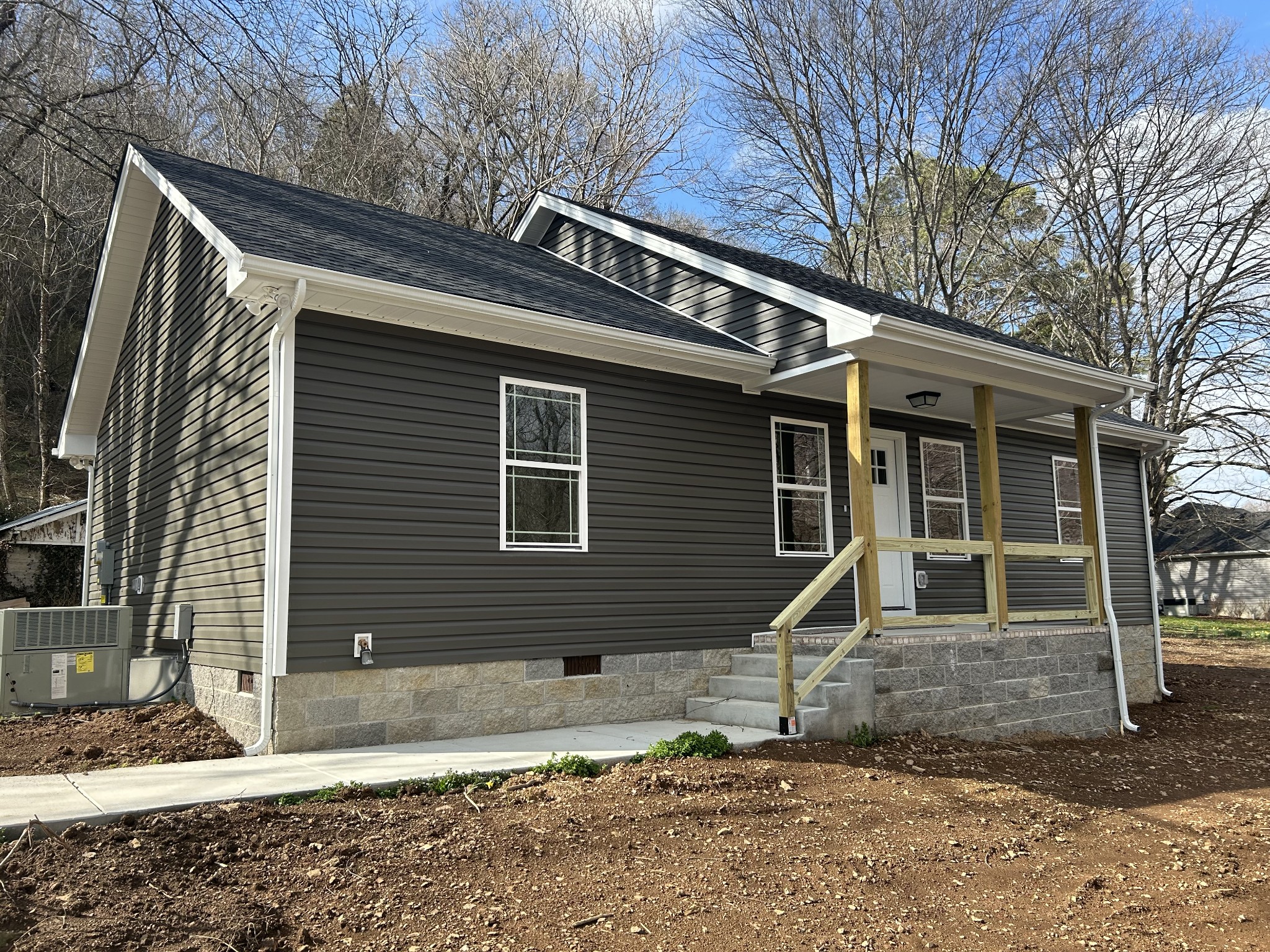 290 Leo Whitley Road Lafayette, TN 37083 - Photo 1 of 16 Gallery Image 1