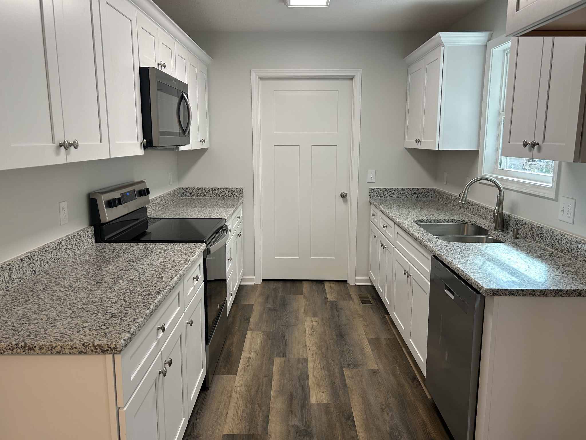 290 Leo Whitley Road Lafayette, TN 37083 - Photo 5 of 16 Gallery Image 5