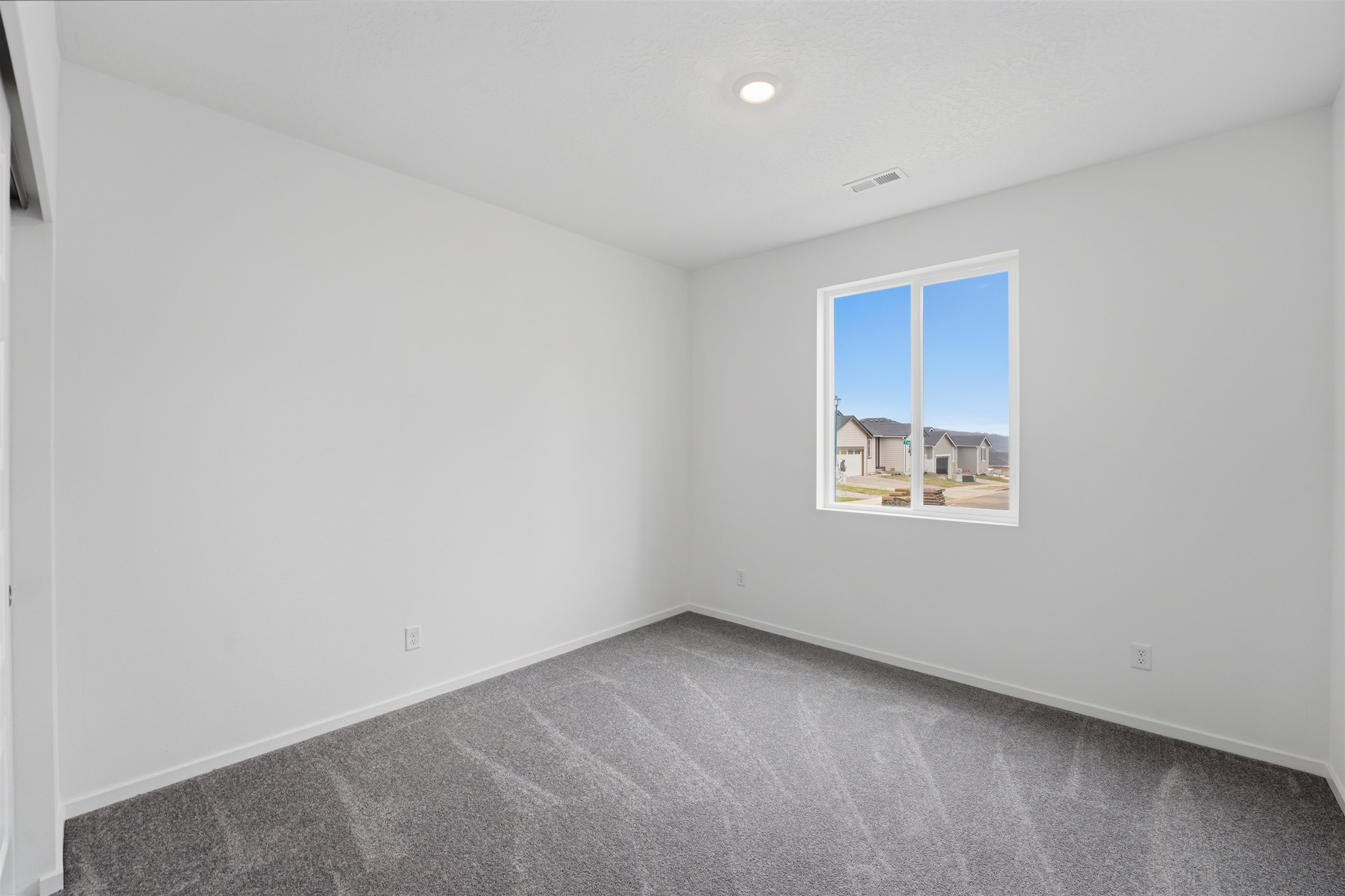 4191 West Connaught Avenue Spokane, WA 99208 - Photo 16 of 19