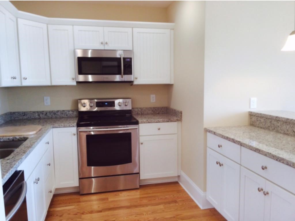 580 Winnacunnet Road, Unit 206 Hampton, NH 03842 - Photo 2 of 9