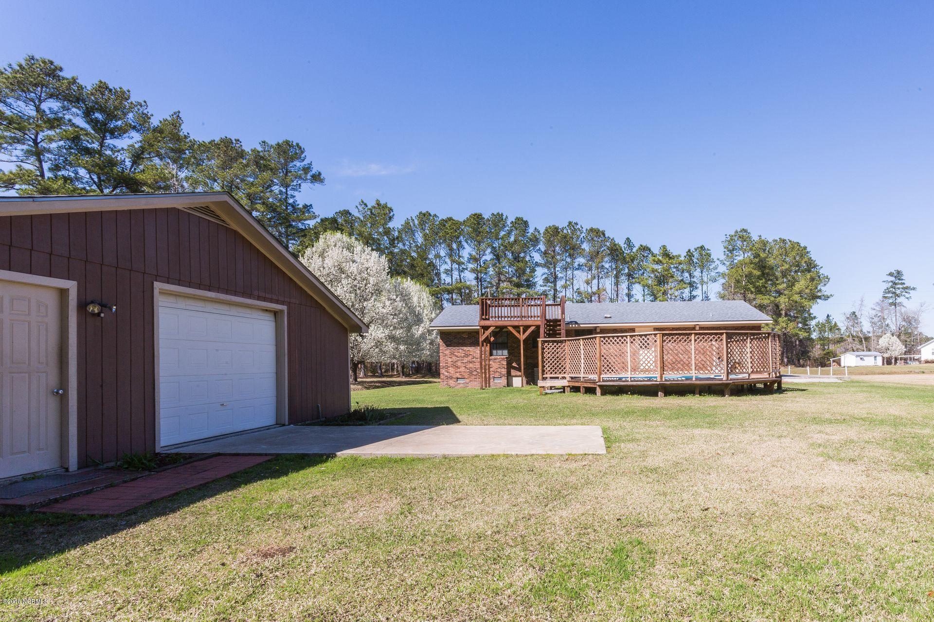 12383 Ashton Road Rocky Point, NC 28457 - Photo 23 of 29 21