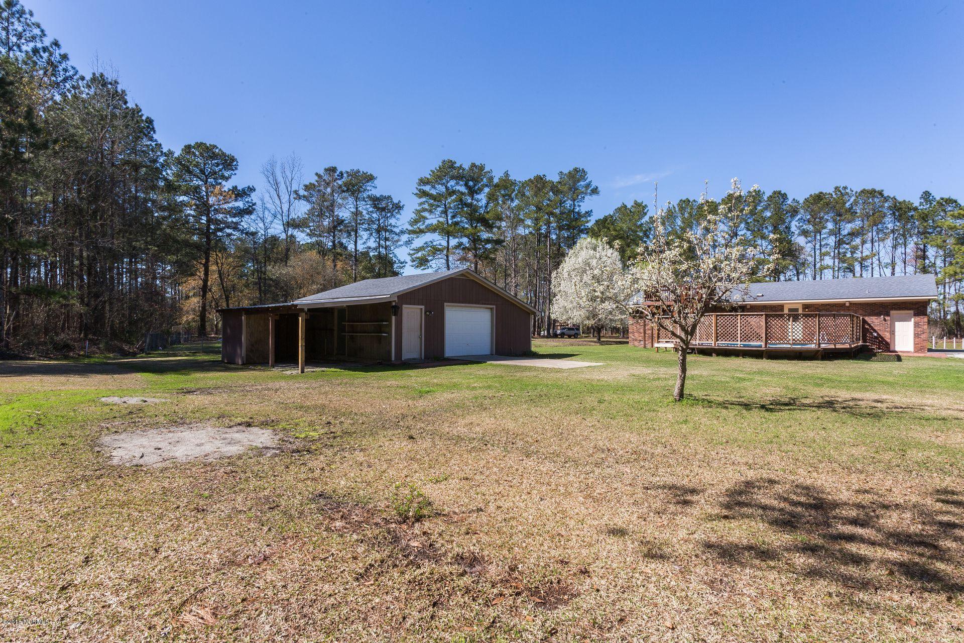 12383 Ashton Road Rocky Point, NC 28457 - Photo 25 of 29 23