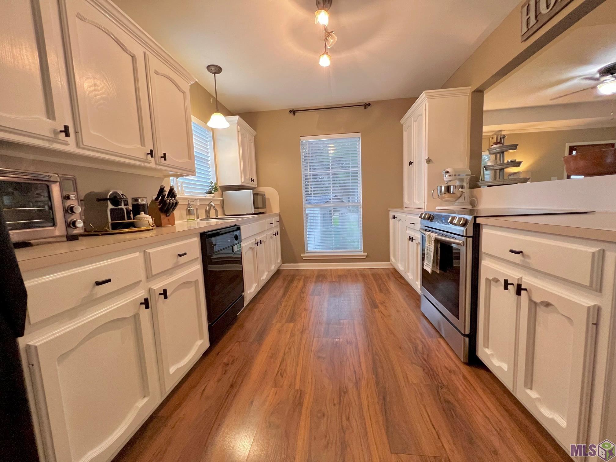 14080 Troy Duplessis Road Gonzales, LA 70737 - Photo 3 of 15
