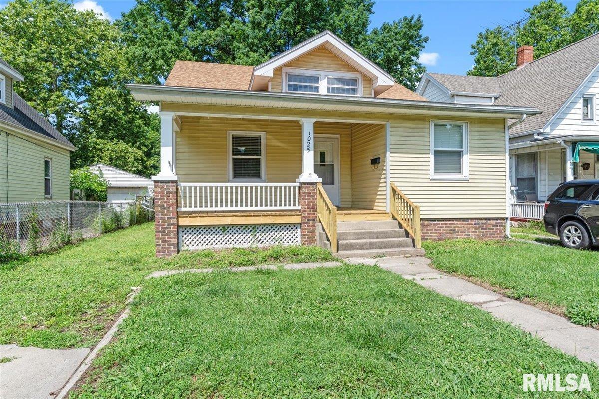 1025 North Walnut Street Springfield, IL 62702 - Photo 3 of 33