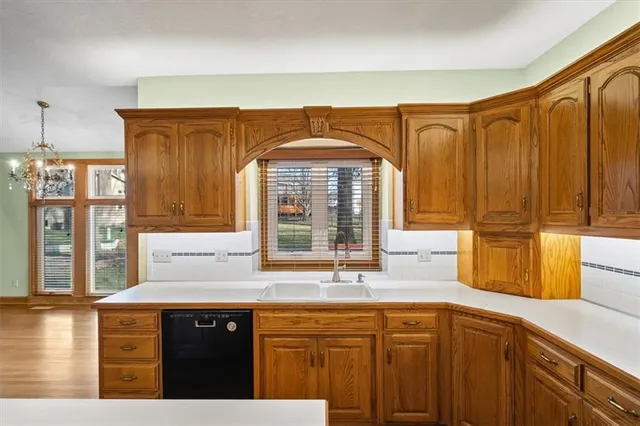 $455,000 | 723 Northwest High Point Drive, Lee's Summit, MO 64081