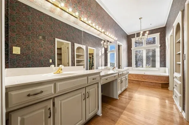 $455,000 | 723 Northwest High Point Drive, Lee's Summit, MO 64081