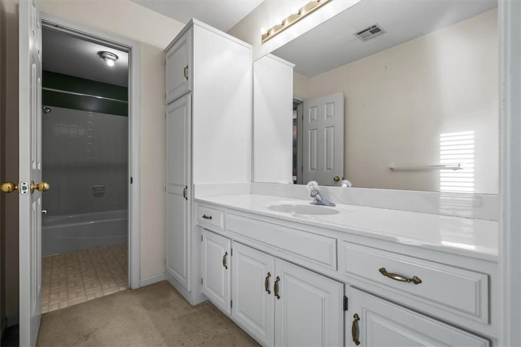 723 Northwest High Point Drive Lee's Summit, MO 64081 - Photo 26 of 30