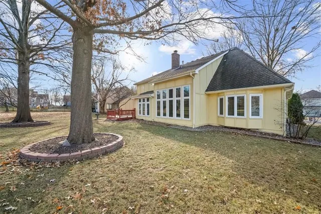 $455,000 | 723 Northwest High Point Drive, Lee's Summit, MO 64081