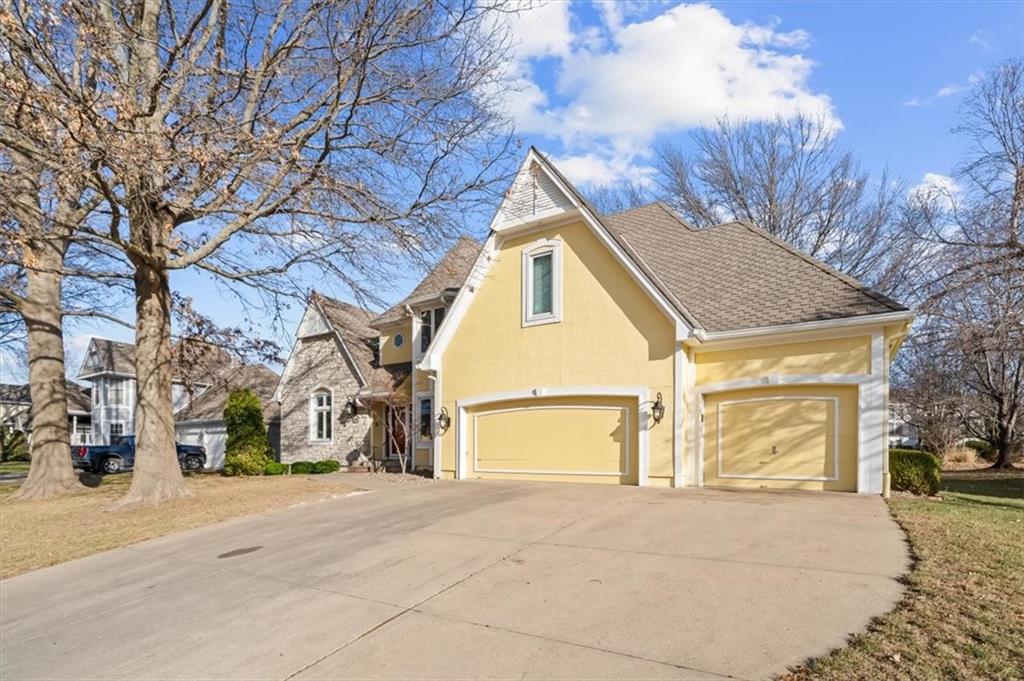 723 Northwest High Point Drive Lee's Summit, MO 64081 - Photo 3 of 30