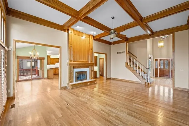 $455,000 | 723 Northwest High Point Drive, Lee's Summit, MO 64081