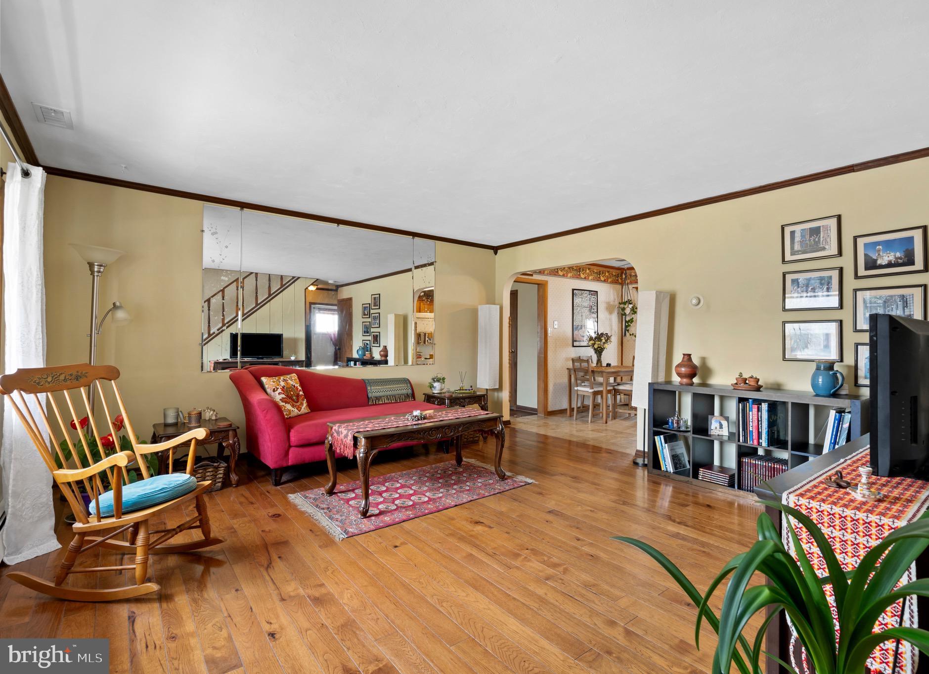 7 Misty Pine Road Levittown, PA 19056 - Photo 13 of 36 living Room