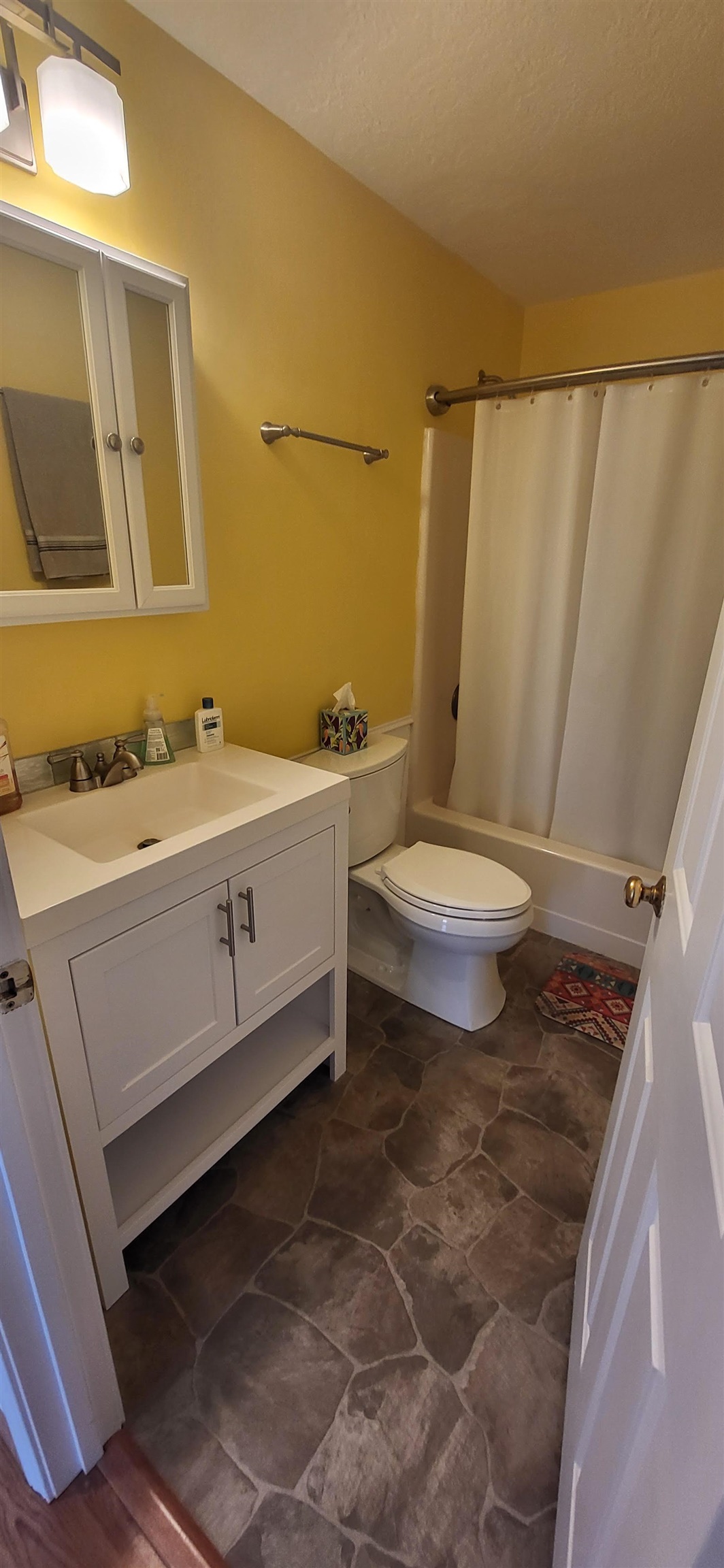 19 Saco Street, Unit 36 Conway, NH 03813 - Photo 10 of 17