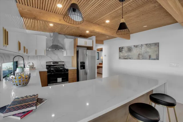 $950,000 | 2788 East Via Escuela, Palm Springs, CA 92262