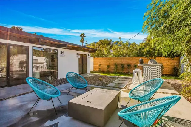 $950,000 | 2788 East Via Escuela, Palm Springs, CA 92262