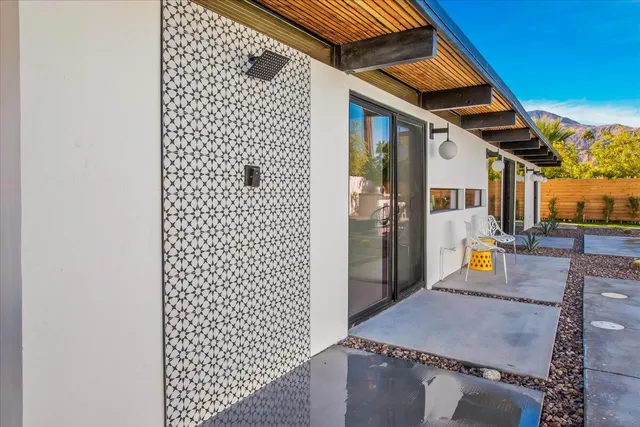 $950,000 | 2788 East Via Escuela, Palm Springs, CA 92262