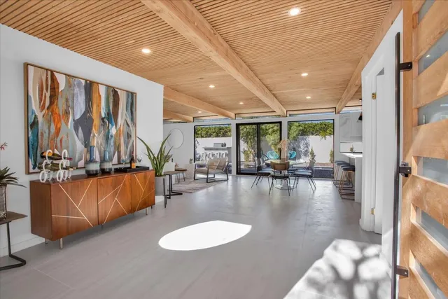 $950,000 | 2788 East Via Escuela, Palm Springs, CA 92262