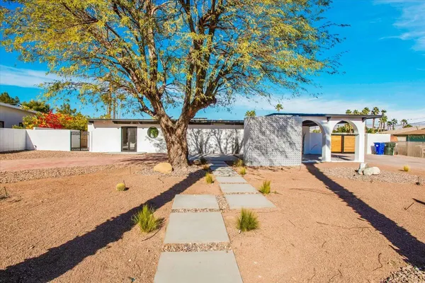 $950,000 | 2788 East Via Escuela, Palm Springs, CA 92262
