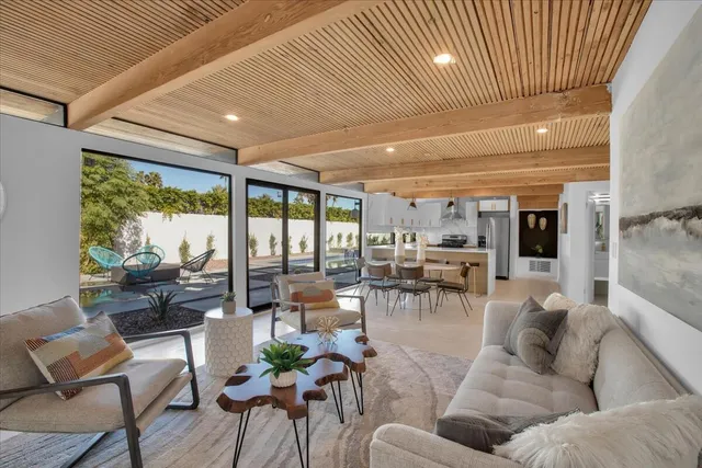 $950,000 | 2788 East Via Escuela, Palm Springs, CA 92262