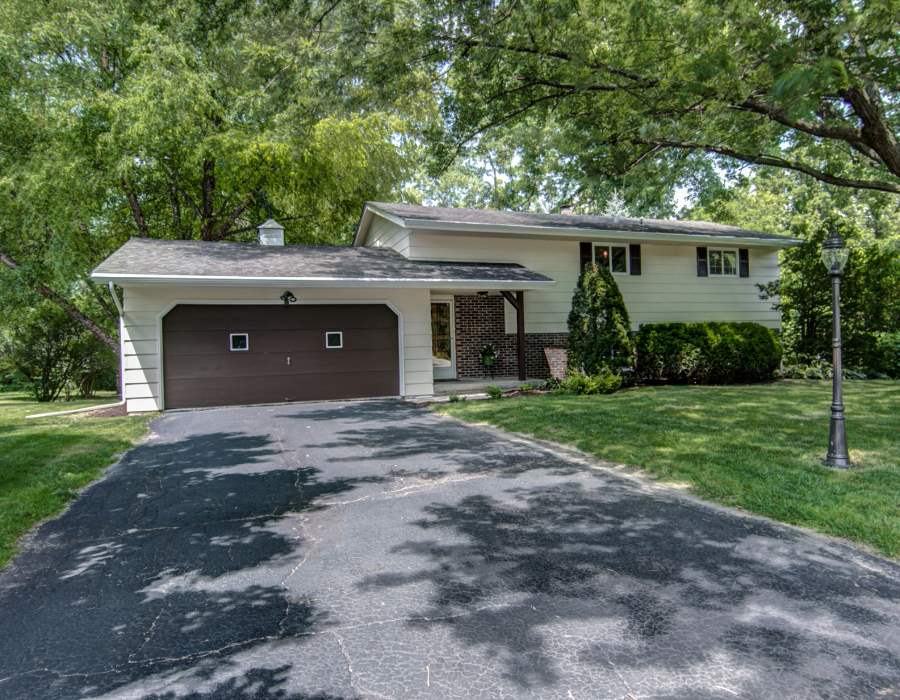 5222 Lakecrest Road Caledonia, IL 61011 - Photo 1 of 25 Gallery Image 1