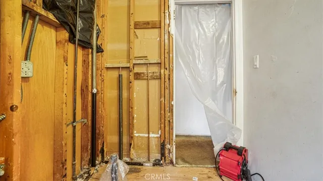 $669,000 | 3634 Caspian Avenue, Long Beach, CA 90810