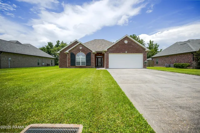 $295,000 | 447 Sugar Trail Street, Houma, LA 70364
