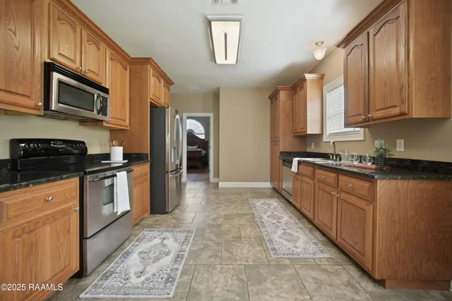 $295,000 | 447 Sugar Trail Street, Houma, LA 70364