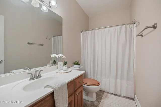 $295,000 | 447 Sugar Trail Street, Houma, LA 70364