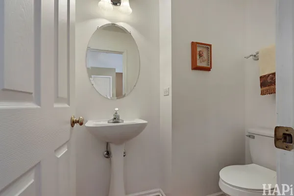 $300,000 | 1167 North Oakwood Drive, Unit 323, Fox Lake, IL 60020