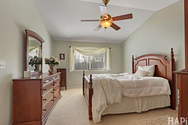 $300,000 | 1167 North Oakwood Drive, Unit 323, Fox Lake, IL 60020