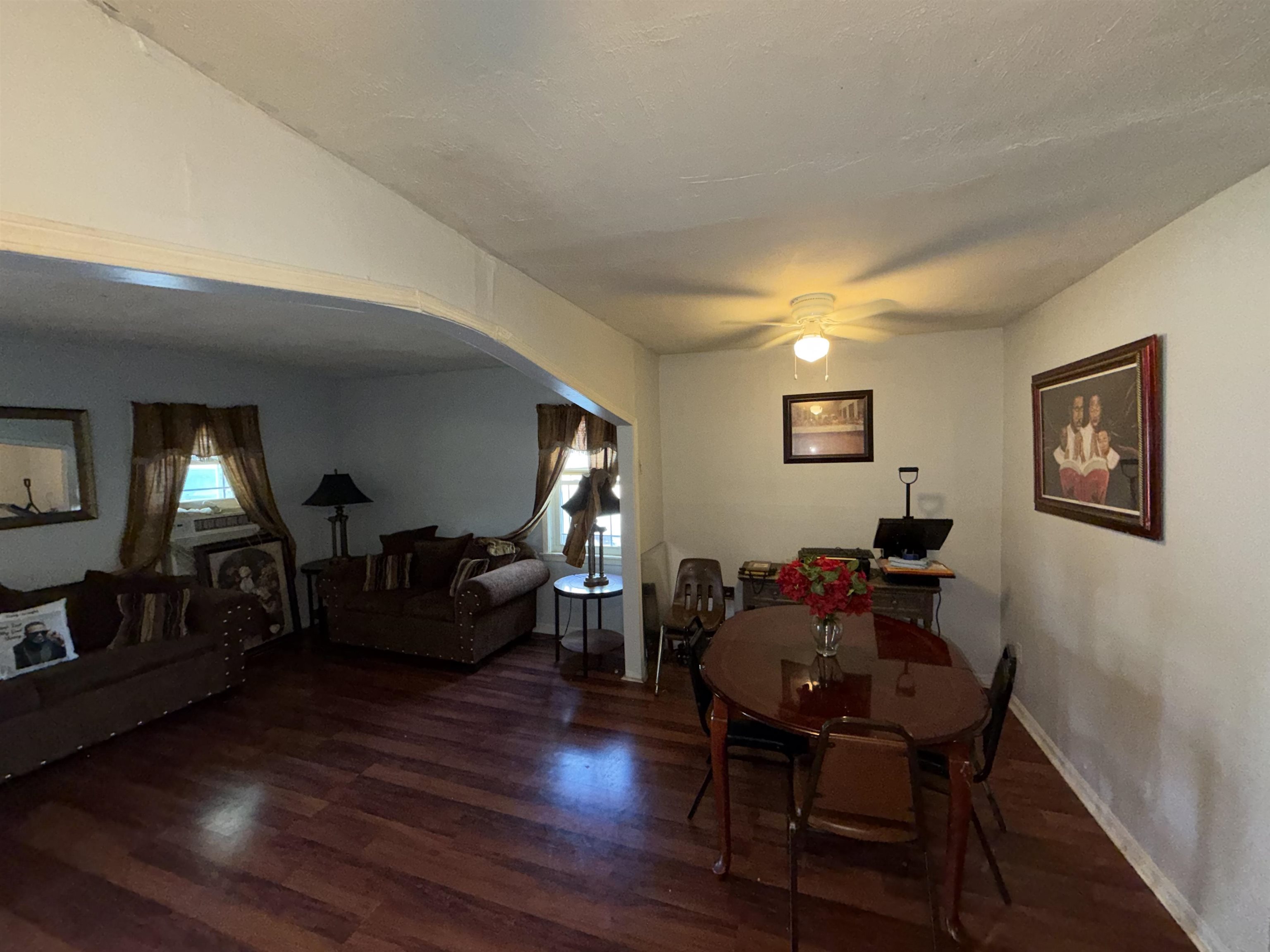 3158 Ford Road Memphis, TN 38109 - Photo 5 of 22 a living room with furniture and wooden floor