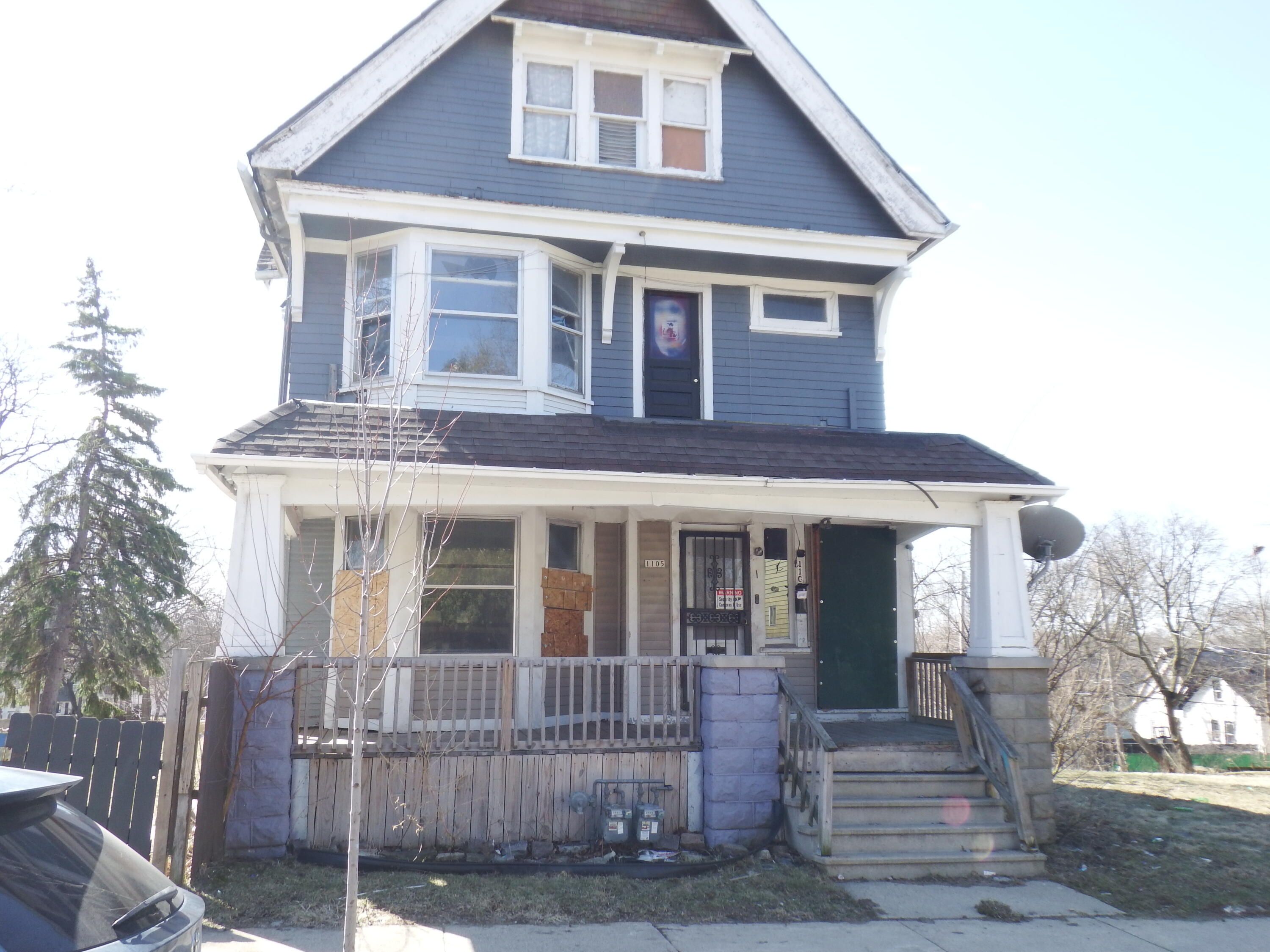 1105 West Keefe Avenue, Unit 1107 Milwaukee, WI 53206 - Photo 1 of 15 front view