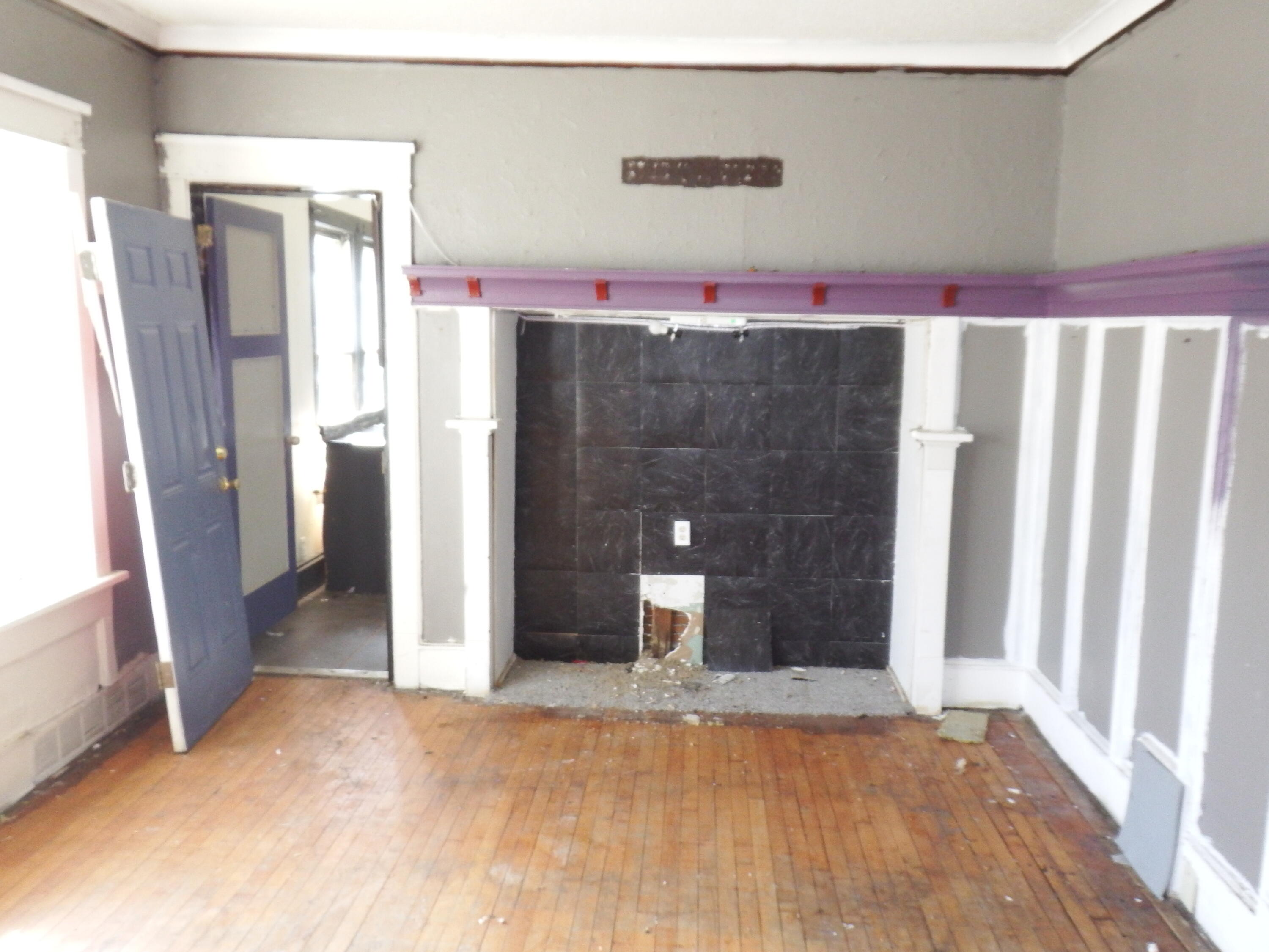 1105 West Keefe Avenue, Unit 1107 Milwaukee, WI 53206 - Photo 11 of 15 dining room