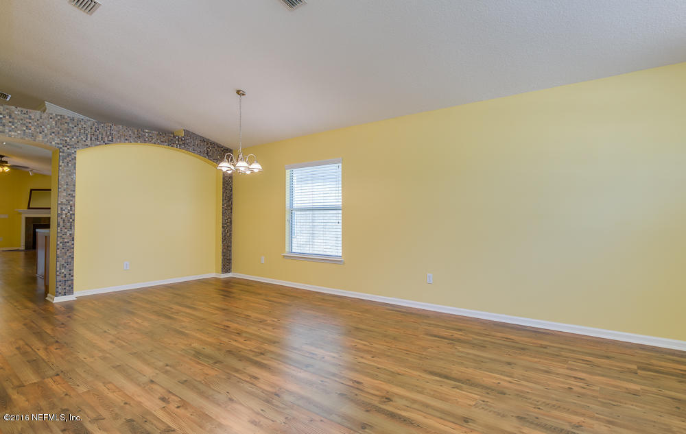1243 Splendid Ravine Street St. Augustine, FL 32092 - Photo 5 of 28 1243 Splendid Ravine Great Rm from foyer