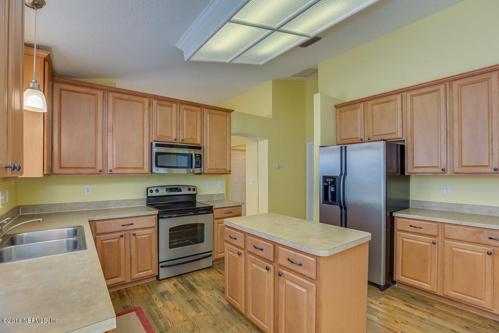 1243 Splendid Ravine Street St. Augustine, FL 32092 - Photo 9 of 28 1243 Splendid Ravine Kitchen_Island