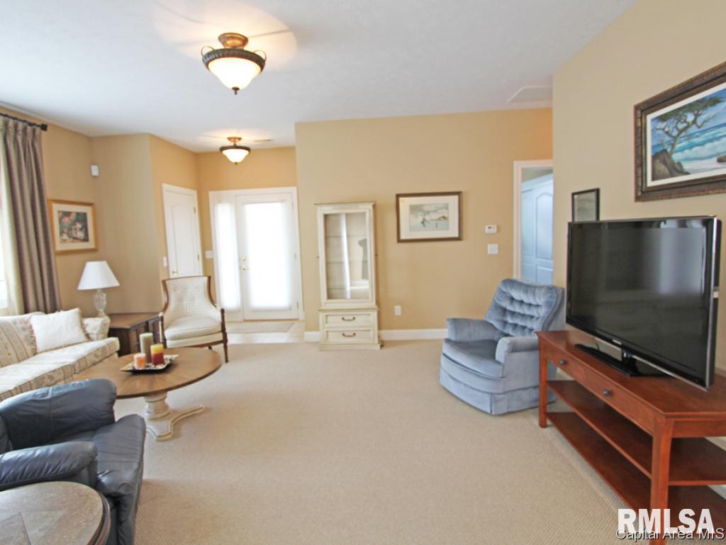 804 Colorado Court Springfield, IL 62711 - Photo 11 of 36