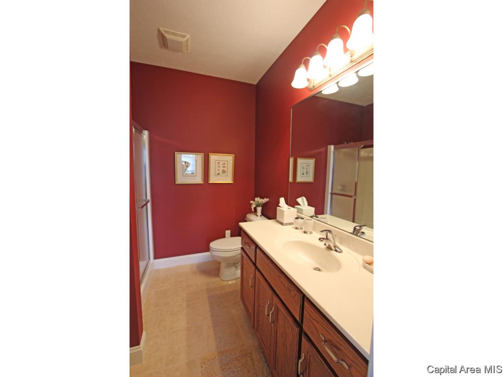 804 Colorado Court Springfield, IL 62711 - Photo 13 of 36