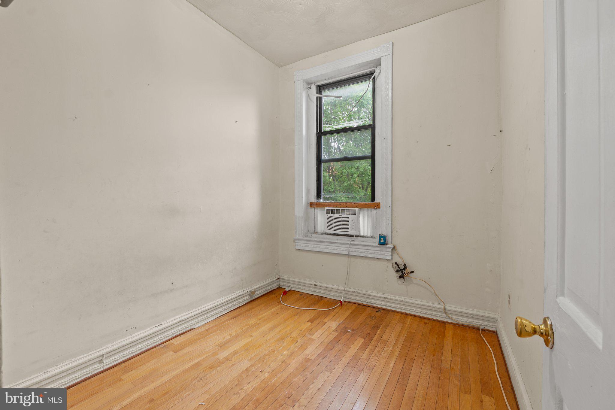 1524 6th Street Northwest Washington, DC 20001 - Photo 13 of 34