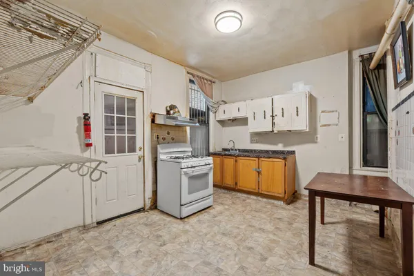 $700,000 | 1524 6th Street Northwest, Washington, DC 20001