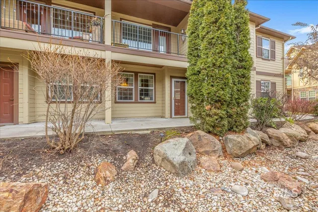 $385,000 | 1262 East Winding Creek Drive, Eagle, ID 83616